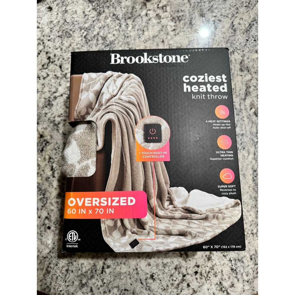 Brookstone Coziest Heated Knit Throw 60x70 Tan White Leaf Electric Blanket